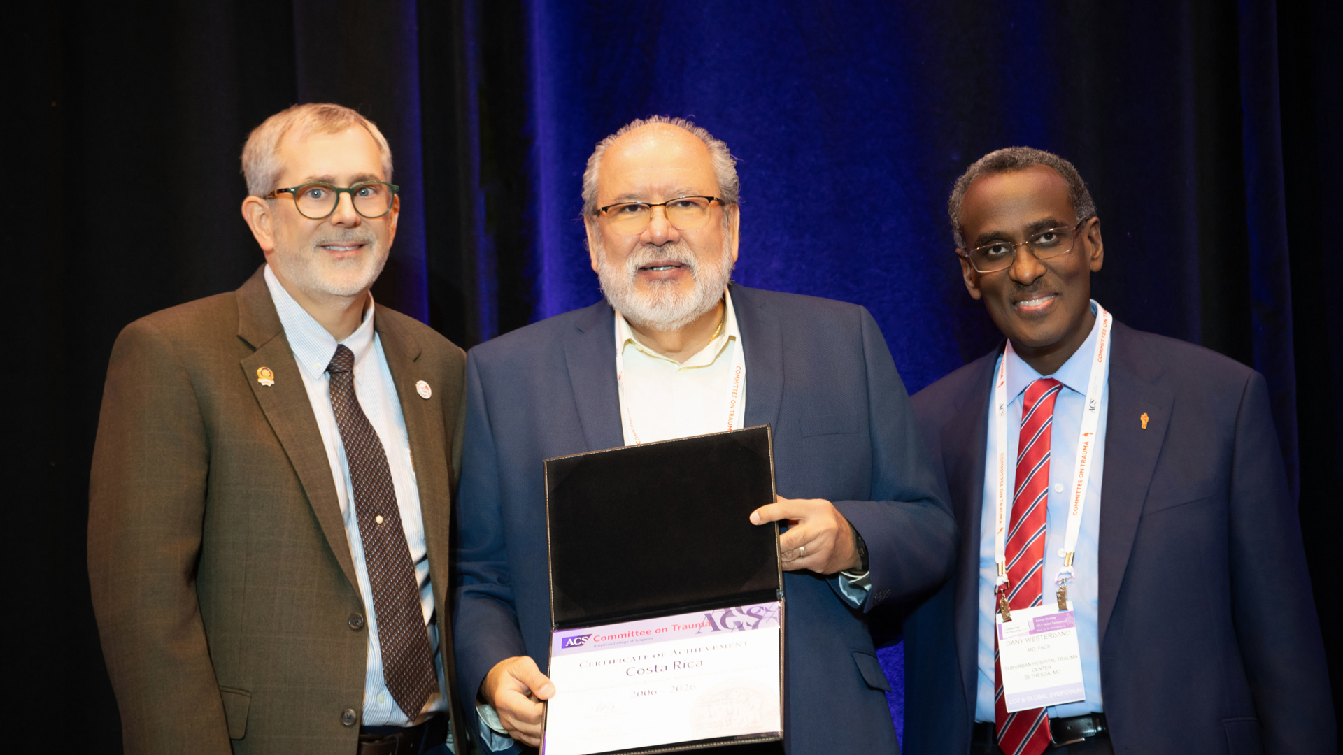 13costa-rica-award.jpg