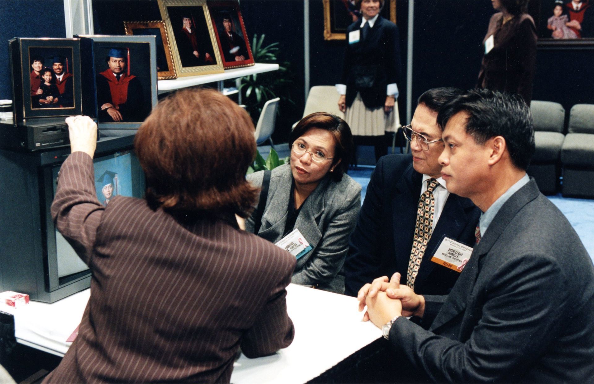 2000-1.jpg